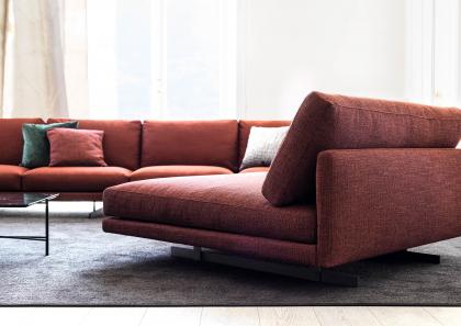 La penisola staccabile unisce il comfort di un divano componibile con penisola e un divano lineare spazioso - BertO